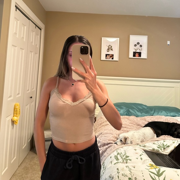 Garage tan spaghetti strap - Picture 1 of 3